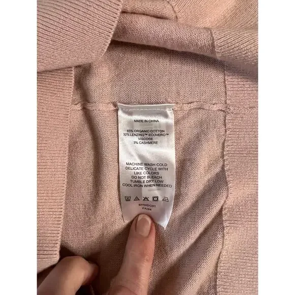 Lightweight Cotton Cashmere V-Neck Sweater Large (B100320) - Picture 4 of 8